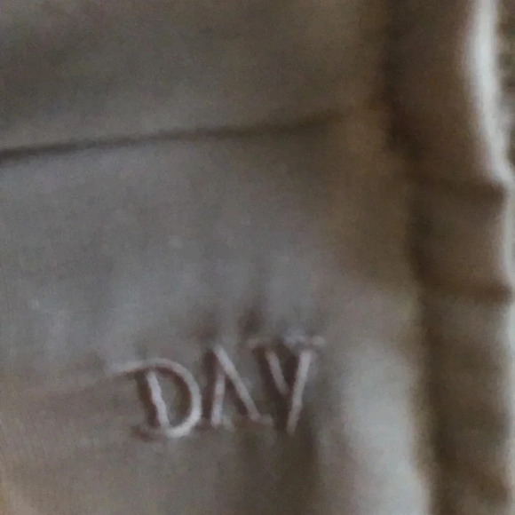 Black formal gown new - Picture 9 of 9